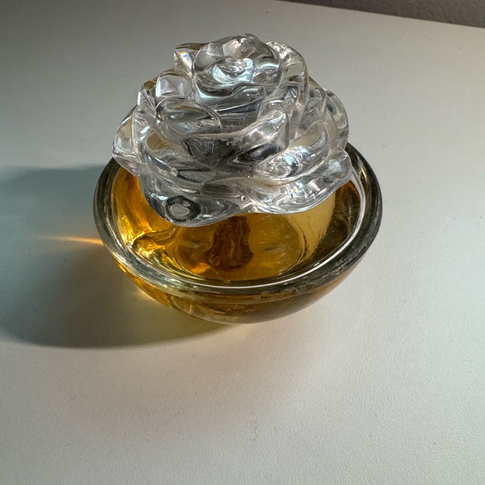 Avon In Bloom Reese Witherspoon Eau de Parfum — Amber and Clear Bottle - Picture 3 of 4